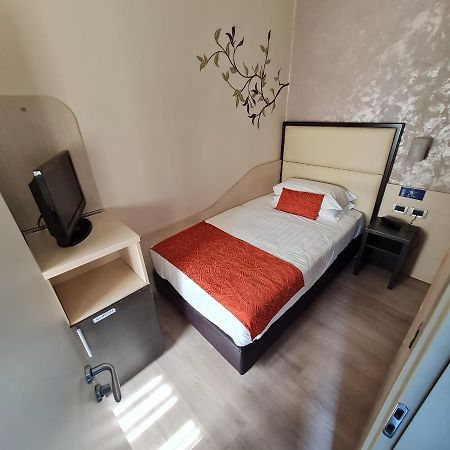Hotel Piacenza Milano Dış mekan fotoğraf