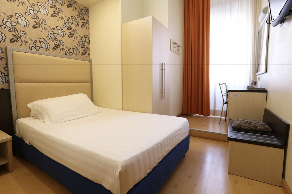 Hotel Piacenza Milano Dış mekan fotoğraf