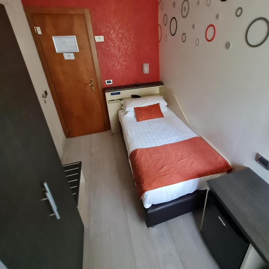 Hotel Piacenza Milano Dış mekan fotoğraf